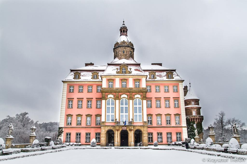 Guest House Wanda Walbrzych Bagian luar foto