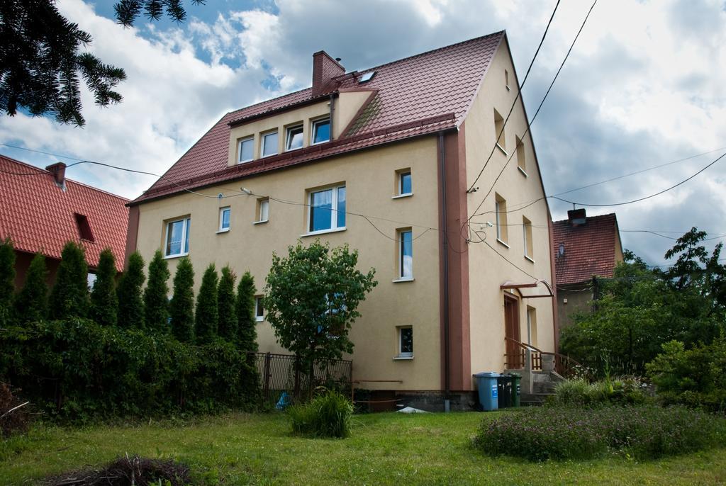 Guest House Wanda Walbrzych Bagian luar foto
