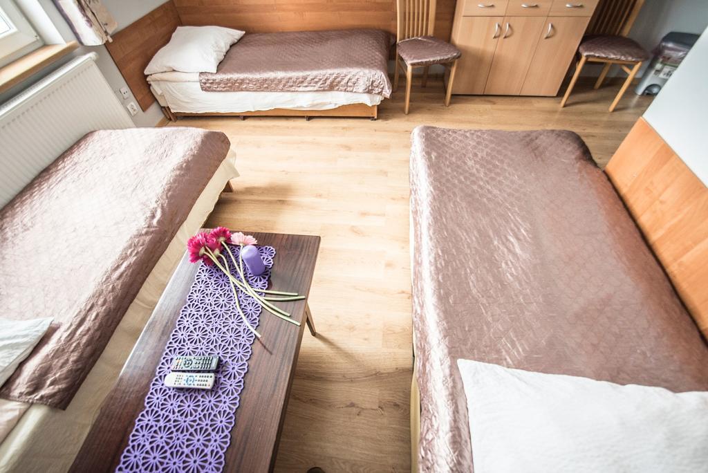 Guest House Wanda Walbrzych Bagian luar foto