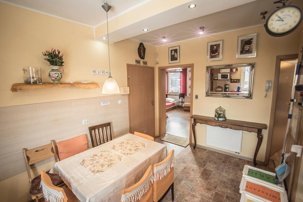 Guest House Wanda Walbrzych Bagian luar foto